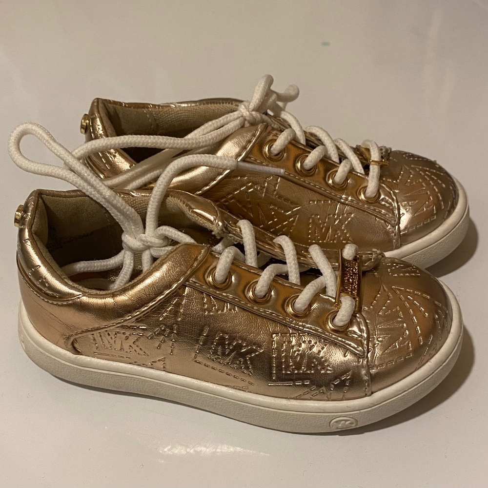 Michael Kors Lil Genoa Rose Gold Size 7